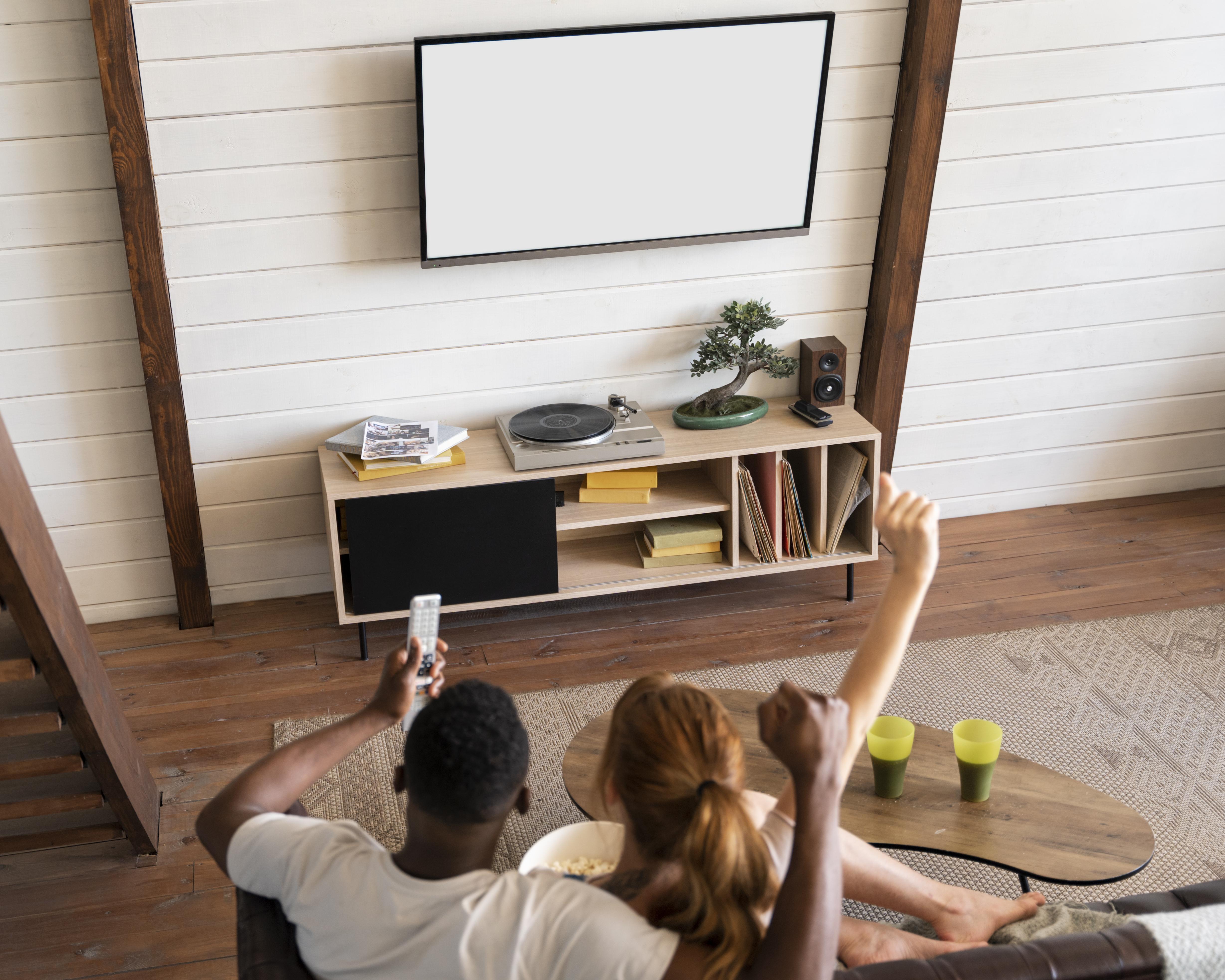 Pace-Batching-Streaming-Service-Together-Living-Zimmer